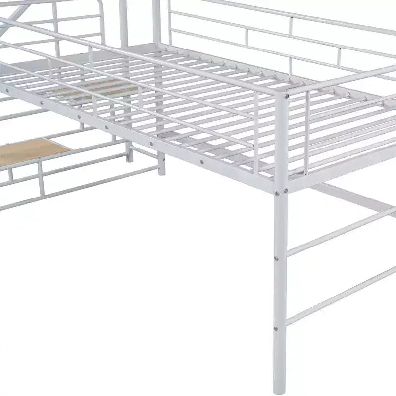 Lit mezzanine mi-hauteur avec escalier de rangement 88,80 po L 41,40 po P 39,00 po H